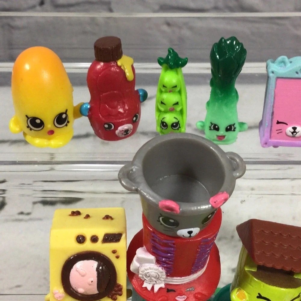 Shopkins Mini Figures Assorted Mixed‎ Lot Of 25 By Moose Toys